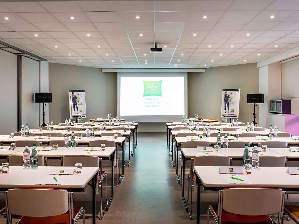 Hotel Ibis Styles Bercy Parigi